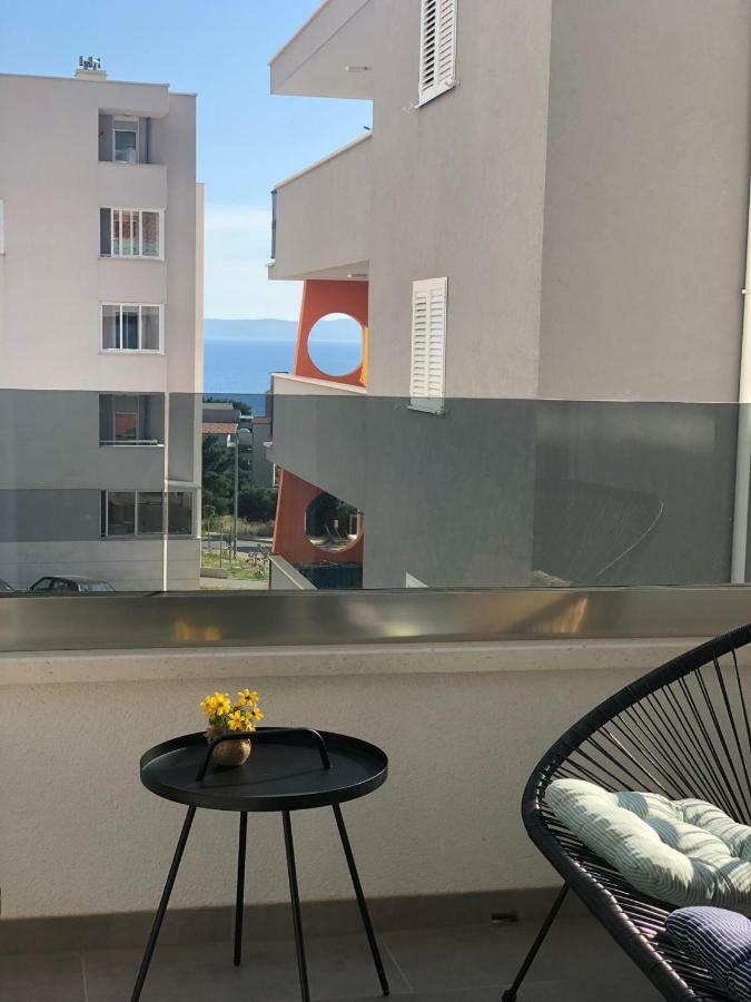 Apartment Flora Makarska Exteriör bild